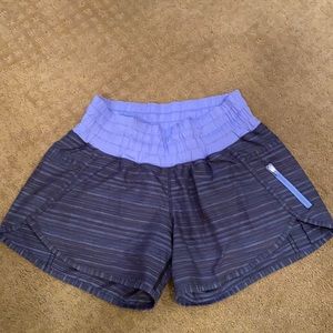 Lululemon shorts (6)